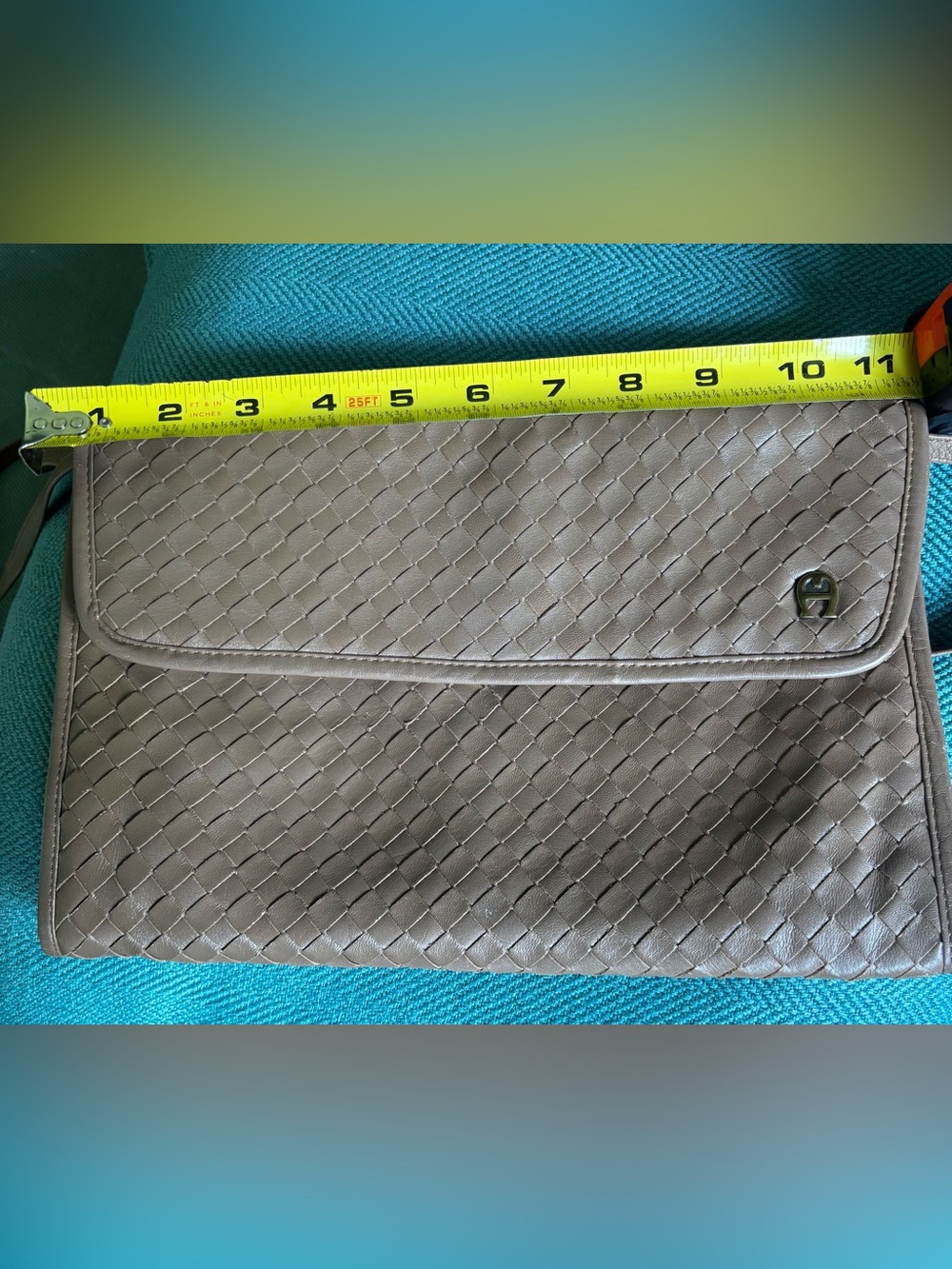 Vintage Etienne Aigner Woven Leather Shoulder bag / Clutch Taupe Envelope Purse - Picture 3 of 13